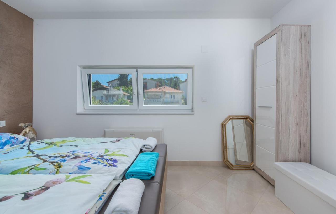 Modern Apartments With Shared Pool Near The Sea 普拉 外观 照片